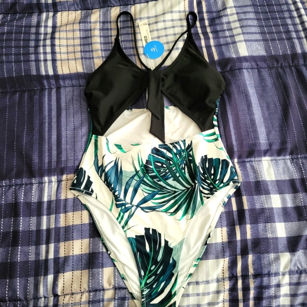 ❤️ NWT Cupshe Bathing Suits💙